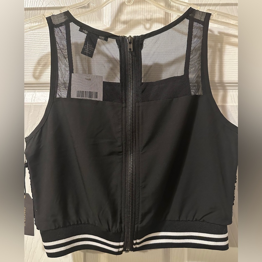 NWT Forever 21 Cropped Mesh & Sequin Tank Size Small - Picture 6 of 8